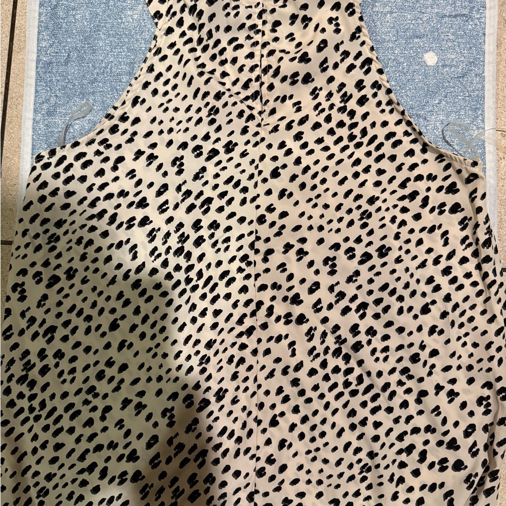 Gilli Black and White Spotted Sleeveless Blouse